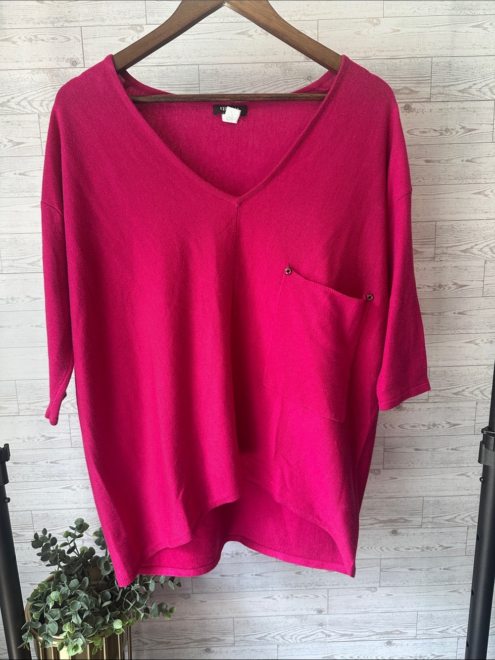 Kerisma Fuchsia Oversized Lightweight Knit Sweater Tunic Pocket Hi-Low Small/Med